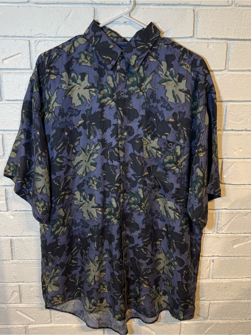 Vintage 90s Goouch 100% Silk Abstract Leaves Buttondown Shirt Mens M